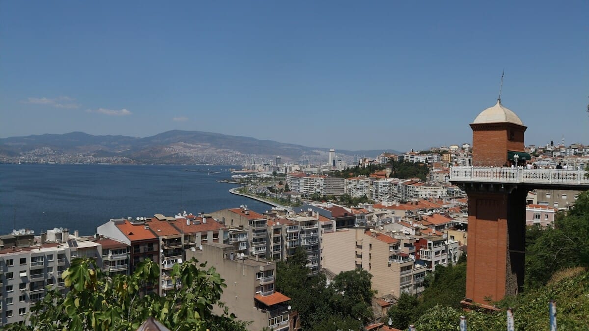 depo-kapisi-tamiri-2026-iscilik-fiyatlari-guncel-maliyet-rehberi-MCUY Kepenk Tamiri ve servisi Depo kapısı tamiri Kepenk Tamiri ve servisi