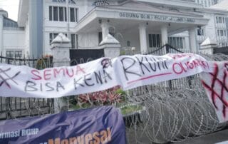 kepenk-kumandasi-frekans-sorunu-cozumu-2026-adim-adim-kapak-320x202 Kepenk Tamiri ve servisi Kepenk Tamiri ve servisi